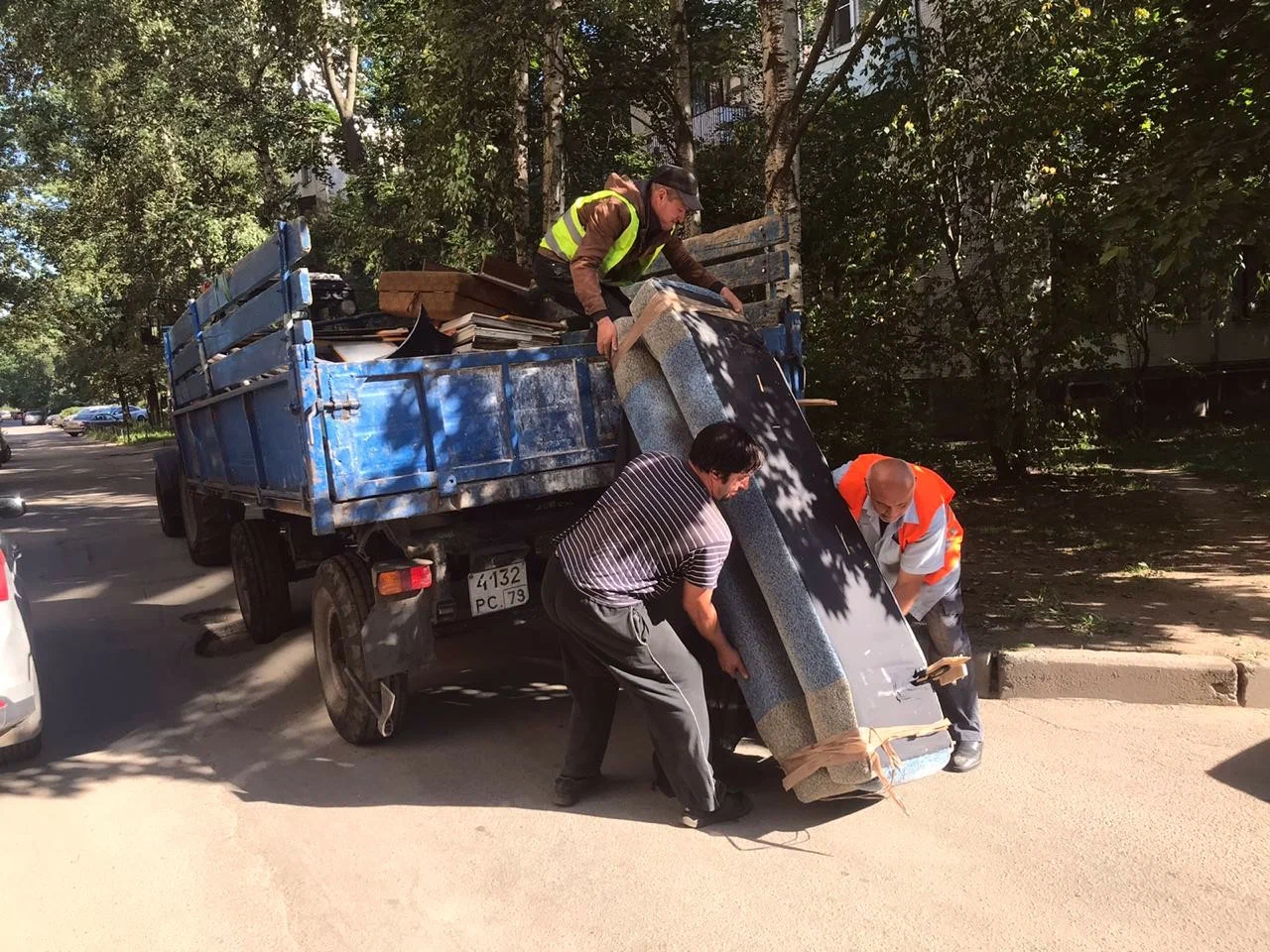 Профессиональный вывоз крупногабаритного мусора в Верхней Пышме в октябре