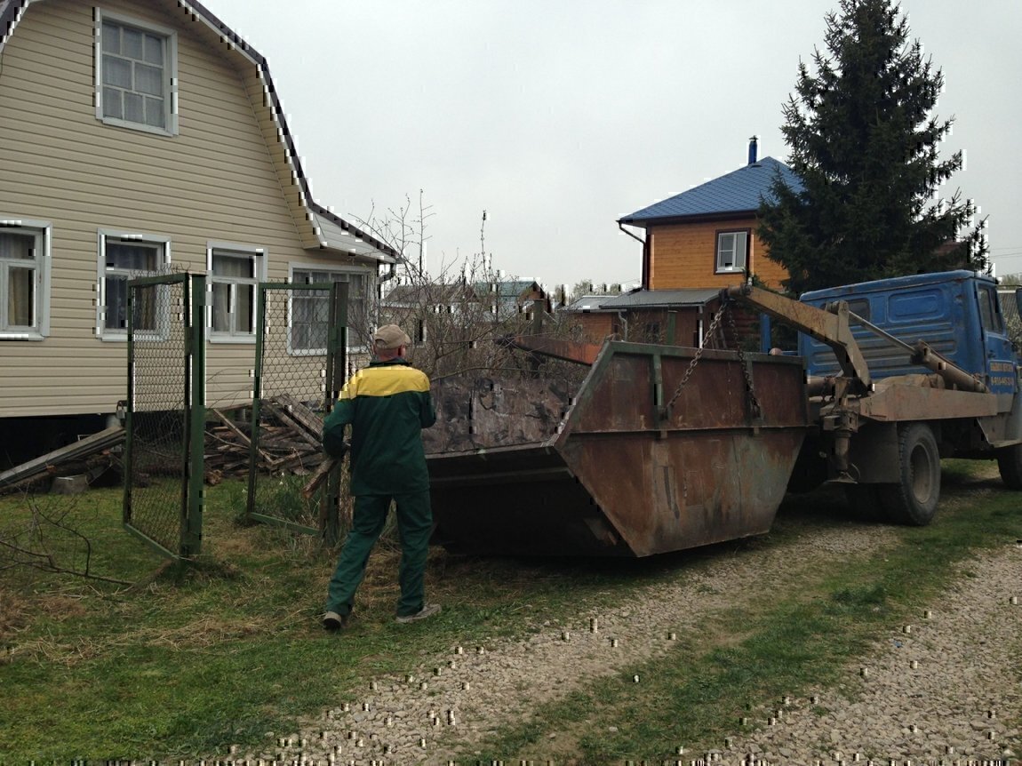 Вывоз мусора и отходов с дачи и участка СНТ в Верхней Пышме в октябре