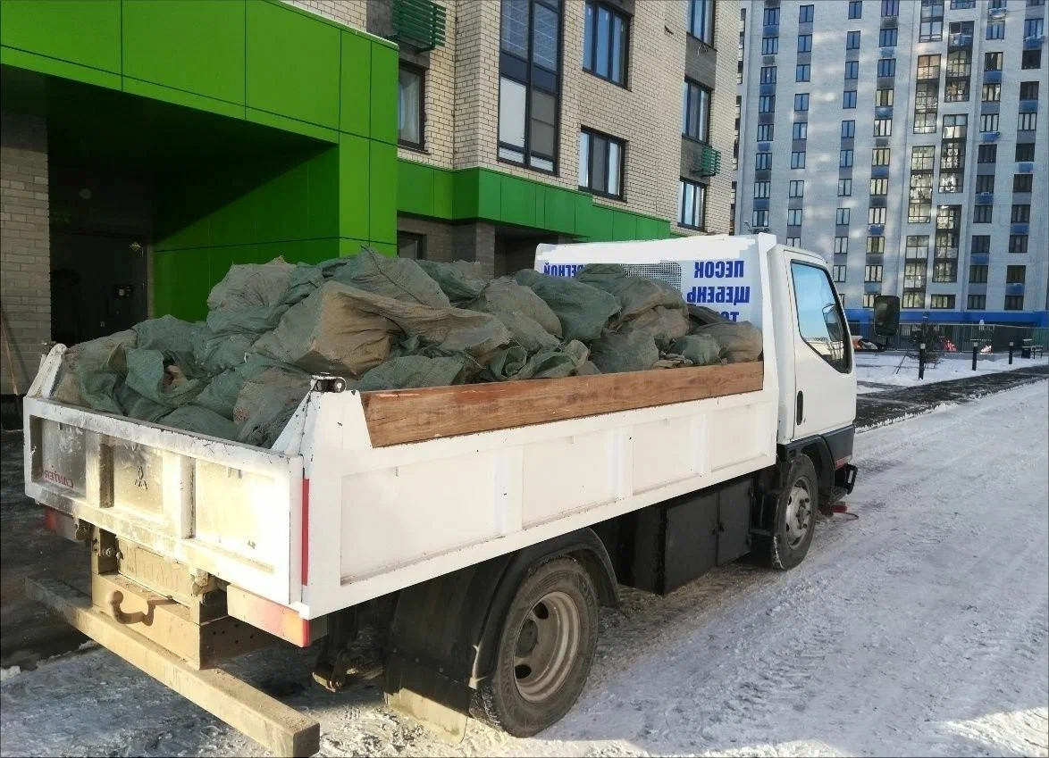 Вывоз мусора грузовым фургоном 3 тонны в Верхней Пышме — цена от 1385 руб., ПроМусор